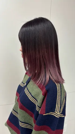ミディアム カラー makoto⌇レイヤ ー⌇艶カラー🍒のヘアスタイル