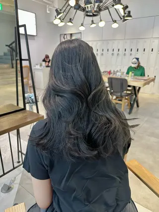 ロング 韓国ヘアメンズ・レデ ィース特化ミクのヘアスタイル