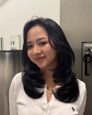 ロング 大人レイヤー/透明感 🇺🇸TOMONAのヘアスタイル