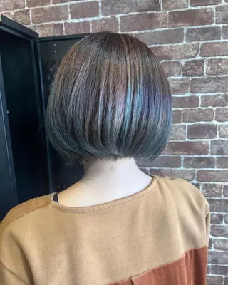 ショート カラー パーマ ヘアアレンジ メンズ キッズ ネイル マツエク・マツパ アイブロウ 久木原 ゆりのヘアスタイル