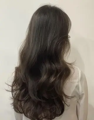 セミロング カラー 吉田一輝 外国人パーマのヘアスタイル