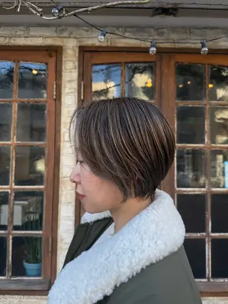 ショート 深見 真由のヘアスタイル