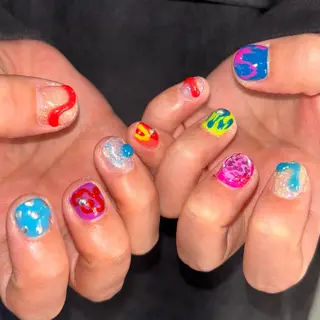 ネイル 🪐富島彩夏 /海外nail🪐のネイルデザイン