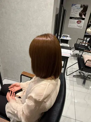 ミディアム 艶ブラウン/赤み消し /盛れる顔周りのヘアスタイル