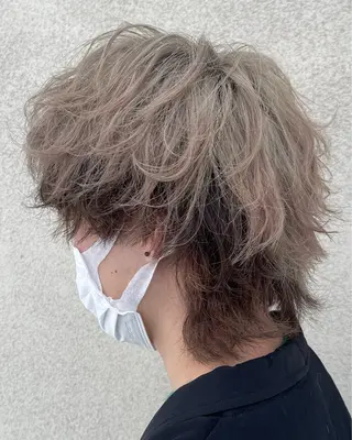 ショート 三浦 聖泉のヘアスタイル