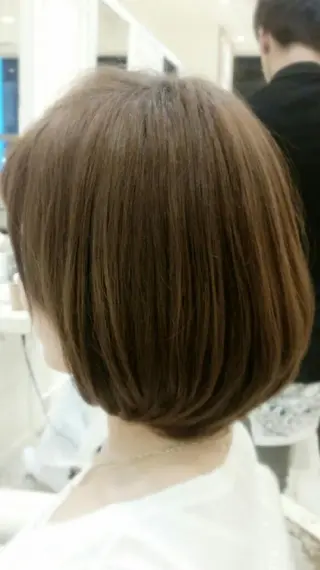 ミディアム 須賀 一美のヘアスタイル