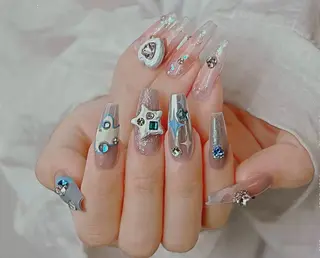 ネイル D-BEAUTY Nailsalonのネイルデザイン