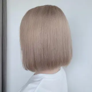 ショート カラー ✅ケアブリーチ✅ トヨオカ ノブヒデのヘアスタイル