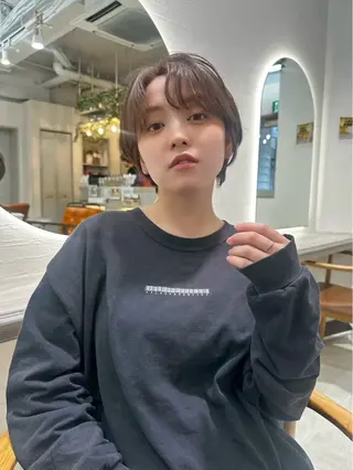 カラー ♻️ブリーチなし カラー♻️のヘアスタイル