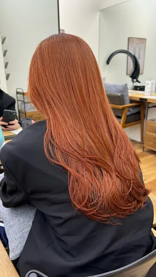 ロング カラー 抜きっぱなしブロンド /ハイトーン/カナタのヘアスタイル