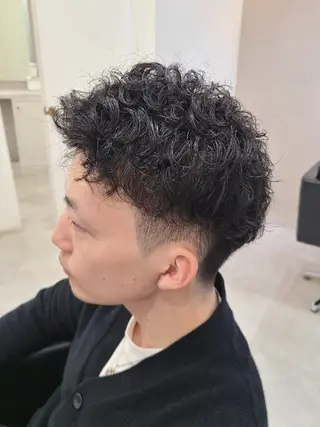 ショート パーマ メンズ 桐島 令奈のヘアスタイル