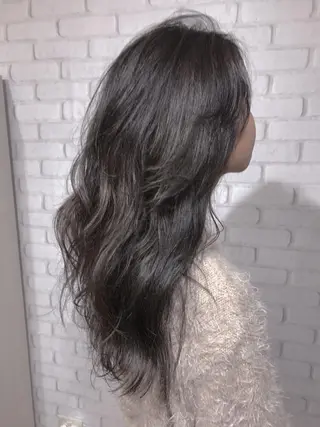 ロング カラー エクステ(レミー毛) NINEのヘアスタイル
