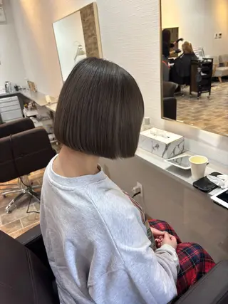 ショート カラー ヘアカラー&縮毛矯正 STAR☆RIVERのヘアスタイル