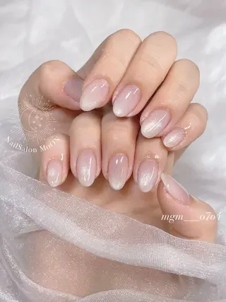 MoON...❤︎ MeGuのネイルデザイン