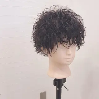 ショート パーマ メンズ TELA HAIR 副代表 岡田のヘアスタイル