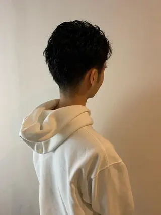 ミディアム パーマ メンズ 田中 千恩のヘアスタイル