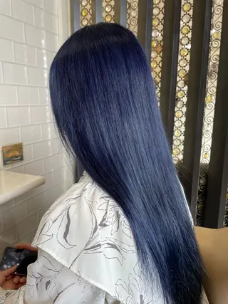 カラー Uno ．のヘアスタイル