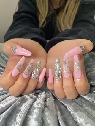 ネイル Mumu眉毛,ネイル モデル募集中🪄のネイルデザイン