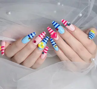 ネイル Lenie Nail Salonのネイルデザイン