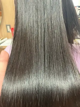 ロング Tsuyoshi /髪質改善ストレートのヘアスタイル