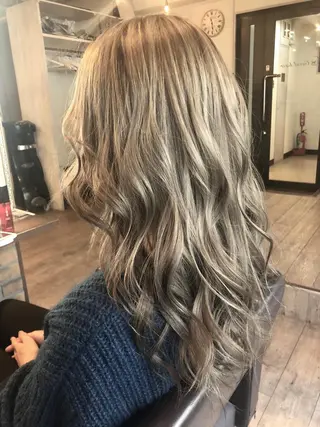 セミロング カラー ヘアアレンジ 美髪・艶髪特化美容師 RYOJIのヘアスタイル