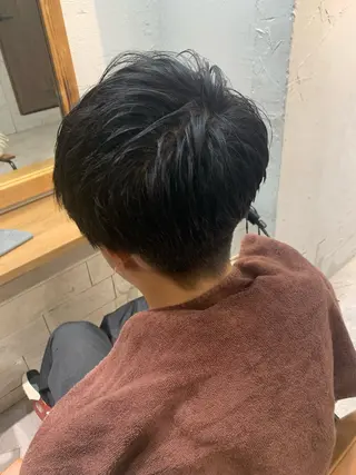 ショート メンズデザイナー Jojiのヘアスタイル