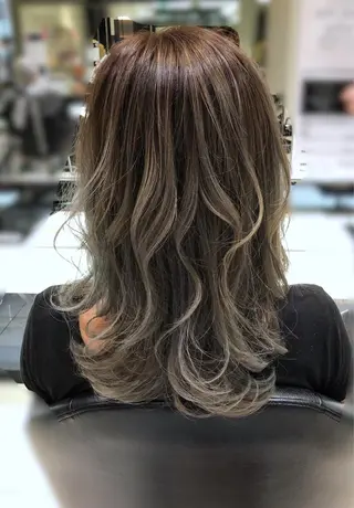 ロング カラー ✨髪質改善✨ 田西　基彦のヘアスタイル