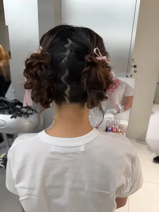 ヘアアレンジ ヘアセット🎀耳つぼ 👂💎MONAMIのヘアスタイル