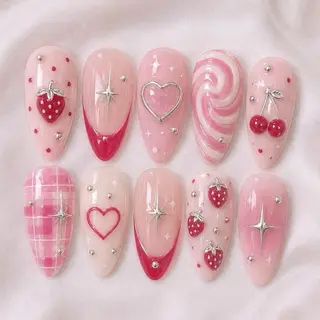 ネイル Blingg NailStudioのネイルデザイン