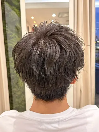 ショート カラー メンズ メンズパーマ特化/ シャドウ/波巻/陸翔のヘアスタイル