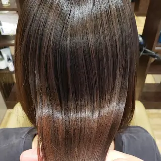 nao 艶カラー・髪質改善のヘアスタイル