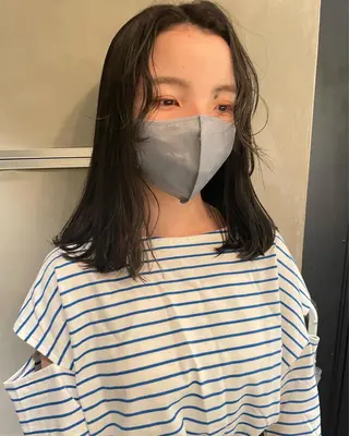 セミロング カラー 大人girly🛋️ 🤍yukakoのヘアスタイル