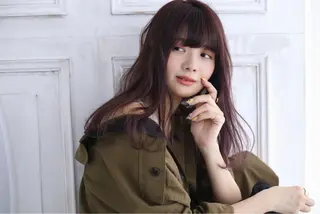 セミロング カラー サワタ ミサのヘアスタイル