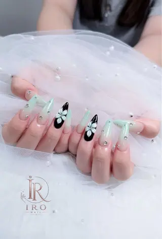 ネイル IRO Nail Studioのネイルデザイン