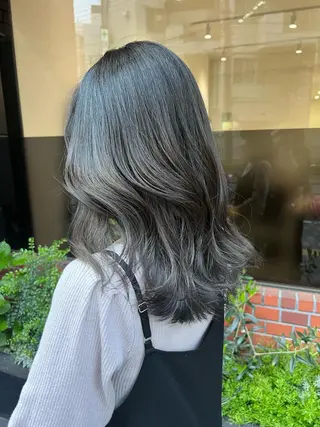 セミロング トップスタイリスト/ アユミのヘアスタイル