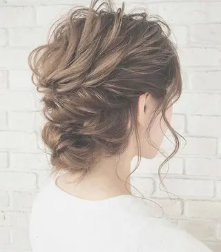 セミロング ヘアアレンジ あやか 白髪ぼかしハイライトのヘアスタイル