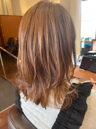 ミディアム カラー セト マユミのヘアスタイル