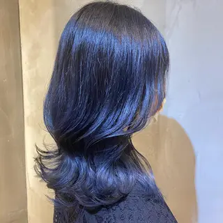 ミディアム 新宿/顔周りカット +レイヤー＝しずく♩のヘアスタイル