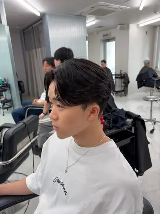 ショート フジイ カナウのヘアスタイル