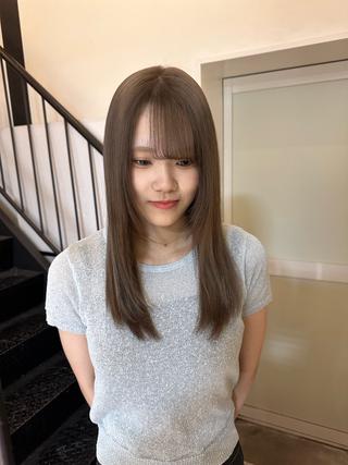 セミロング カラー Lantana 前野心結のヘアスタイル