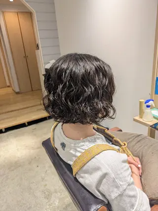 パーマ ミディアム 中山 樹のヘアスタイル