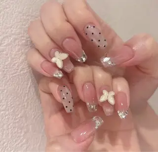 ネイル D-BEAUTY Nailsalonのネイルデザイン