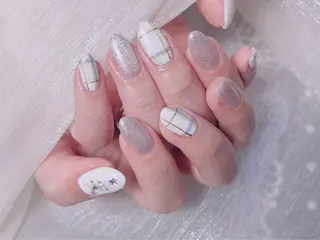 ネイル KARI ネイルサロンのネイルデザイン