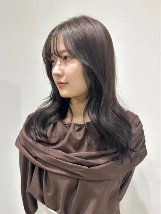 ミディアム 透明感 エイジのヘアスタイル