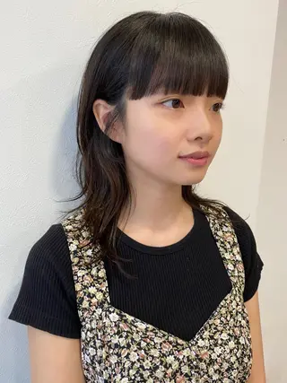 セミロング 透明感カラー🫧 HARUKA🐰のヘアスタイル