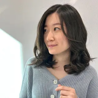 ミディアム パーマ ❇️安達 優心❇️ レイヤー/艶髪特化のヘアスタイル