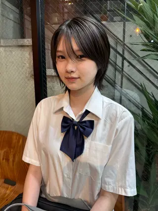 ショート レイヤーカット\ウル フ　chinatsuのヘアスタイル
