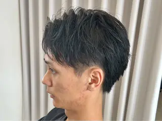 ショート センターパート 韓国ヘア・綾也のヘアスタイル