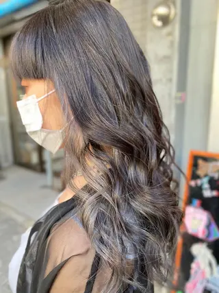 セミロング ゆぴ☾‪/推しカラー /ハイトーンのヘアスタイル