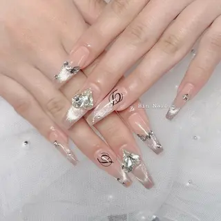 ネイル HIN NAILのネイルデザイン